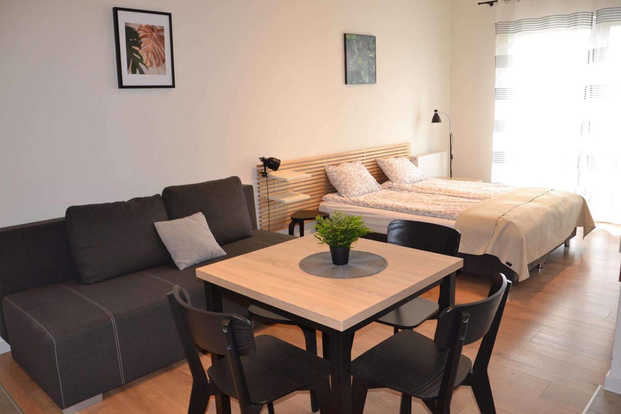Na Ceglanej Apartment *